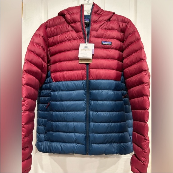 Patagonia Other - Patagonia Men’s M Medium Down Sweater Hoodie Puffer Jacket Red Blue NWT Puff